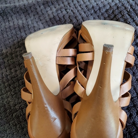 Steve Madden Heel - Picture 5 of 6